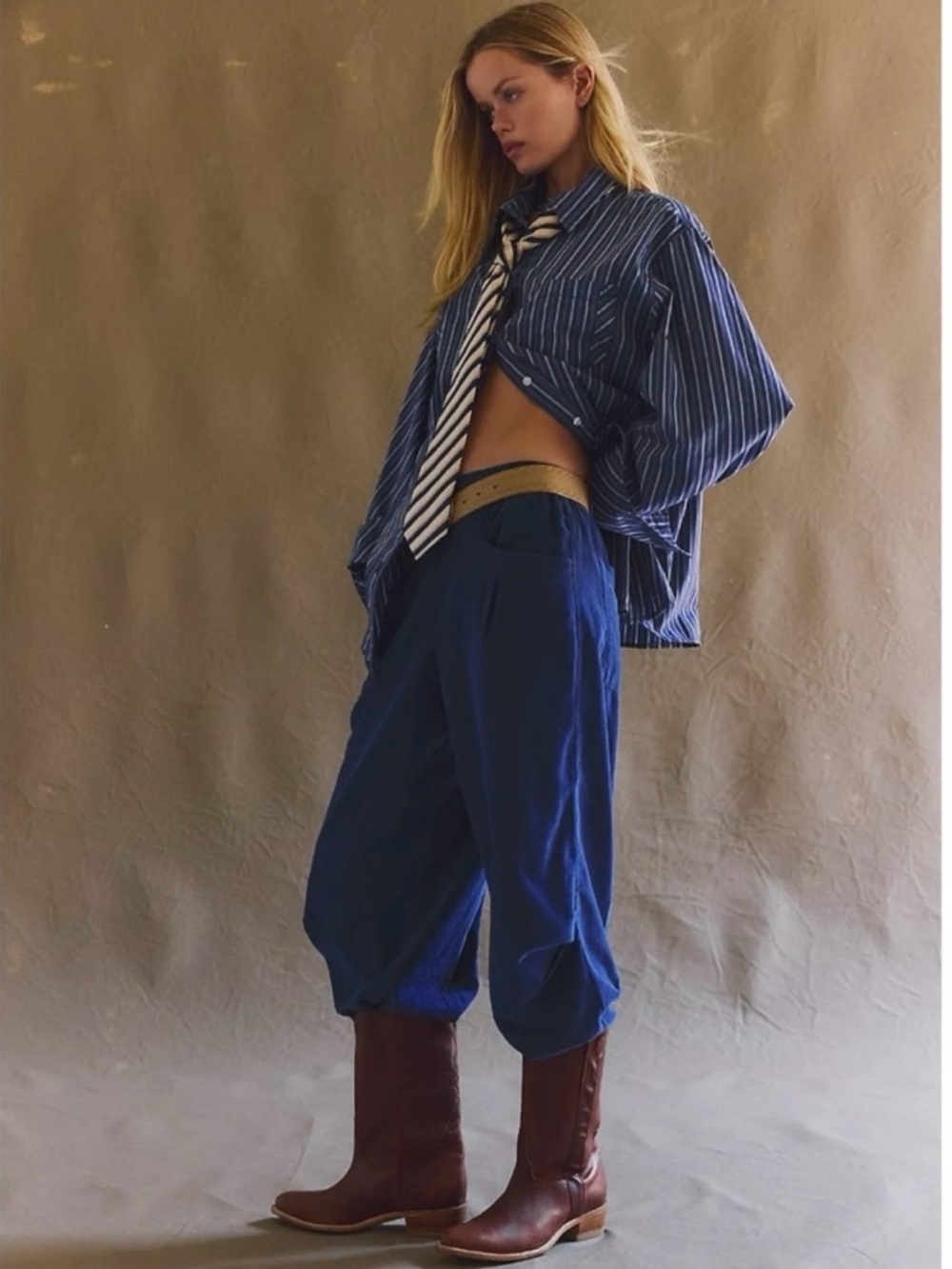 Free People Nice Choice Cord Jeans Outer Space Size Medium Barrel Harem Pull On